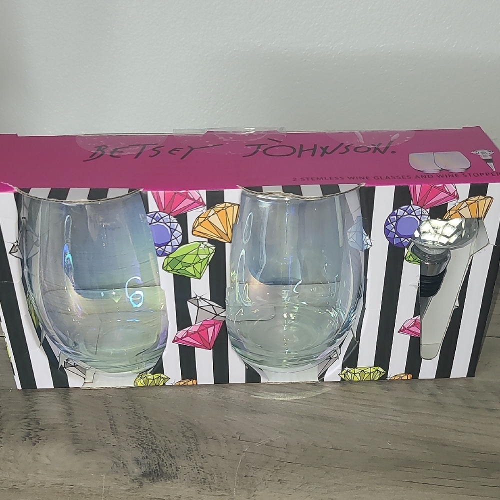 Betsey Johnson Stemless Wine Glass Set